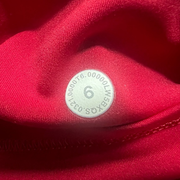 Lululemon - Fast and Free Tight 25” - Dark Red - Size 6 - Picture 4 of 4